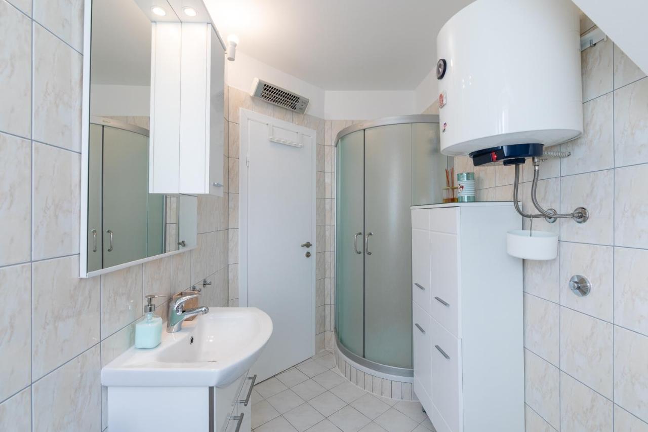 Apartman Zazu Брибир Екстер'єр фото